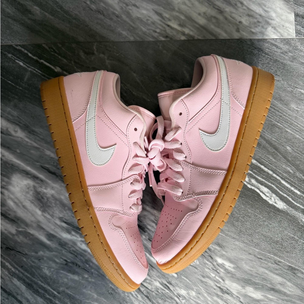 Nike Air Jordan 1 Low PINK GUM Arctic Pink